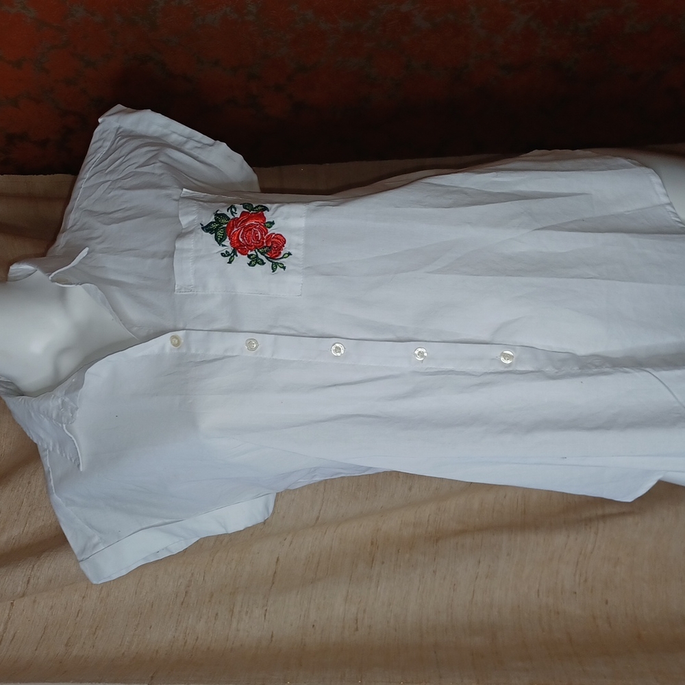 Blue notes cotton shirt with embroidery and short sleeves new with tags